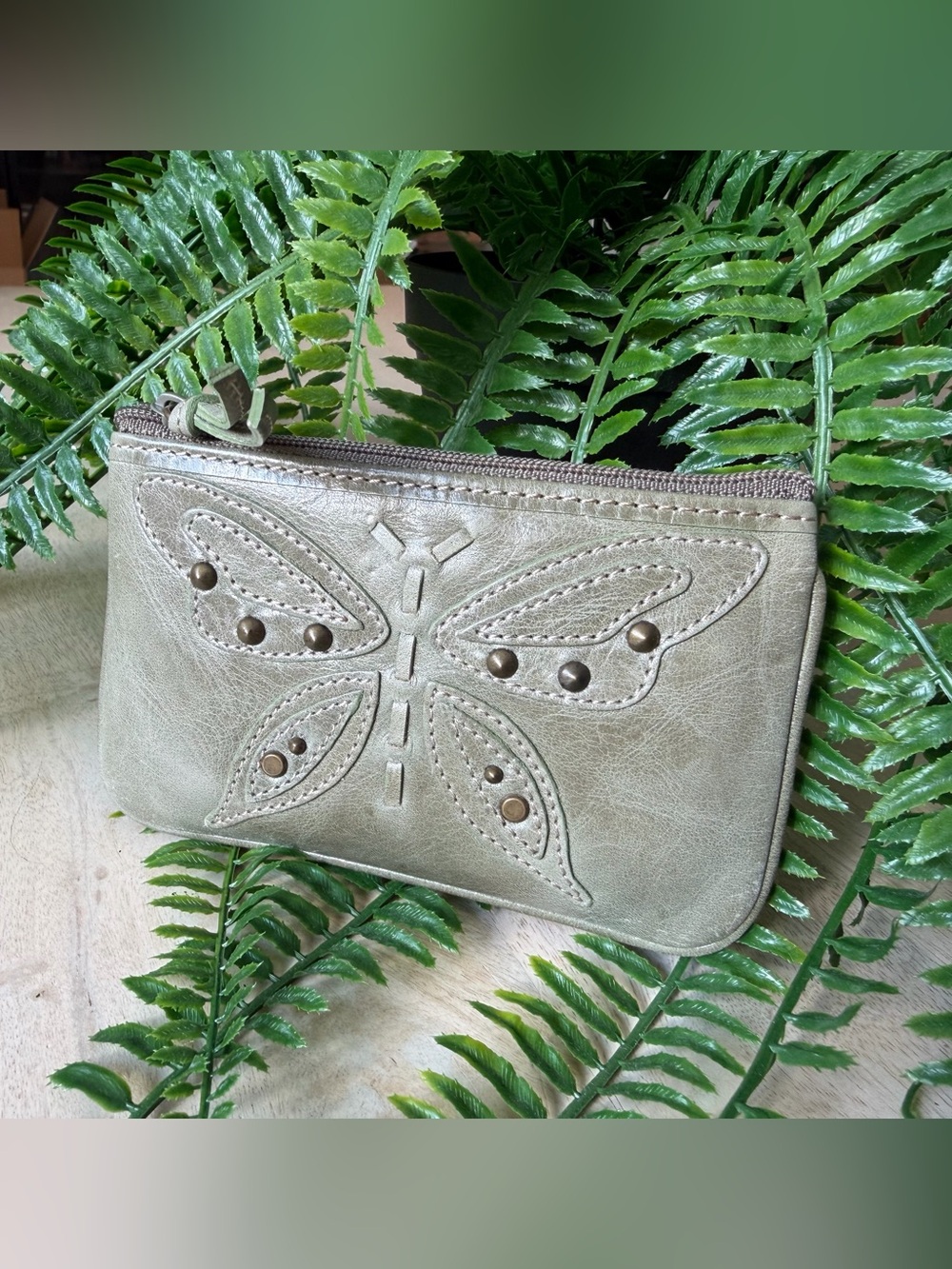 FOSSIL Leather Butterfly Zip Coin Pouch Wallet studded green Never Used